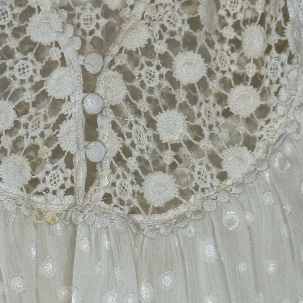 Lilly Mason Bohemia Style Dress Size M Women's with Dip-Dye Cream and Beige Lace - Picture 3 of 11